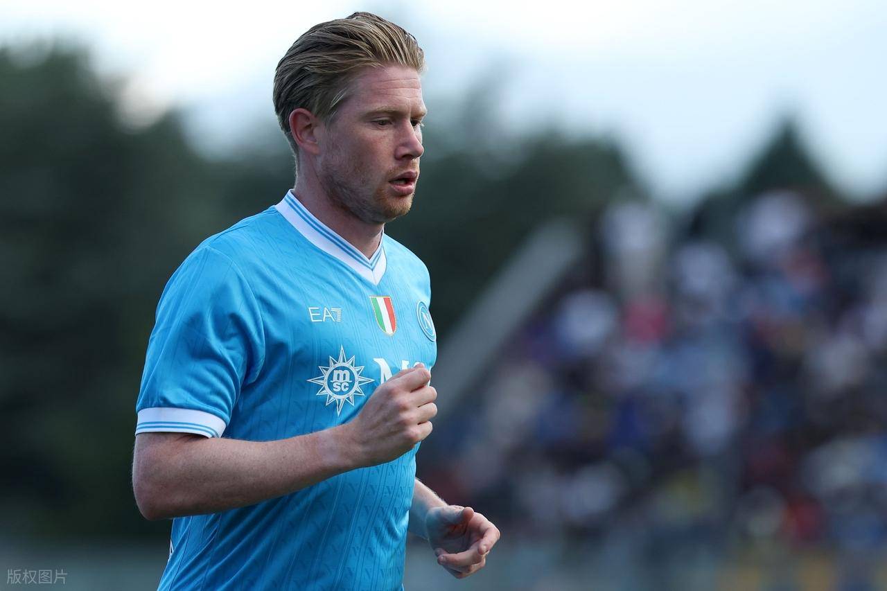 英超最新积分战报：两大豪门惨遭绝平，曼联丢分，阿森纳优势扩大